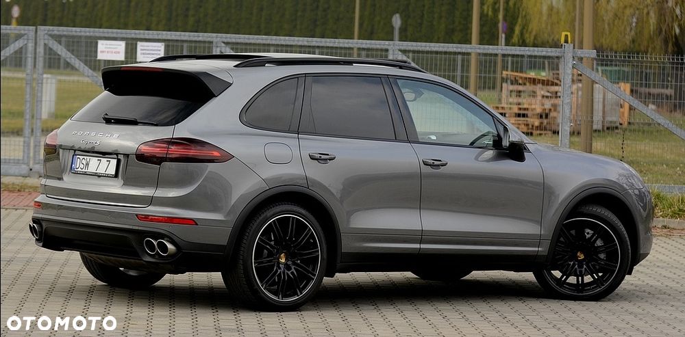 Porsche Cayenne S Platinum Edition - 15