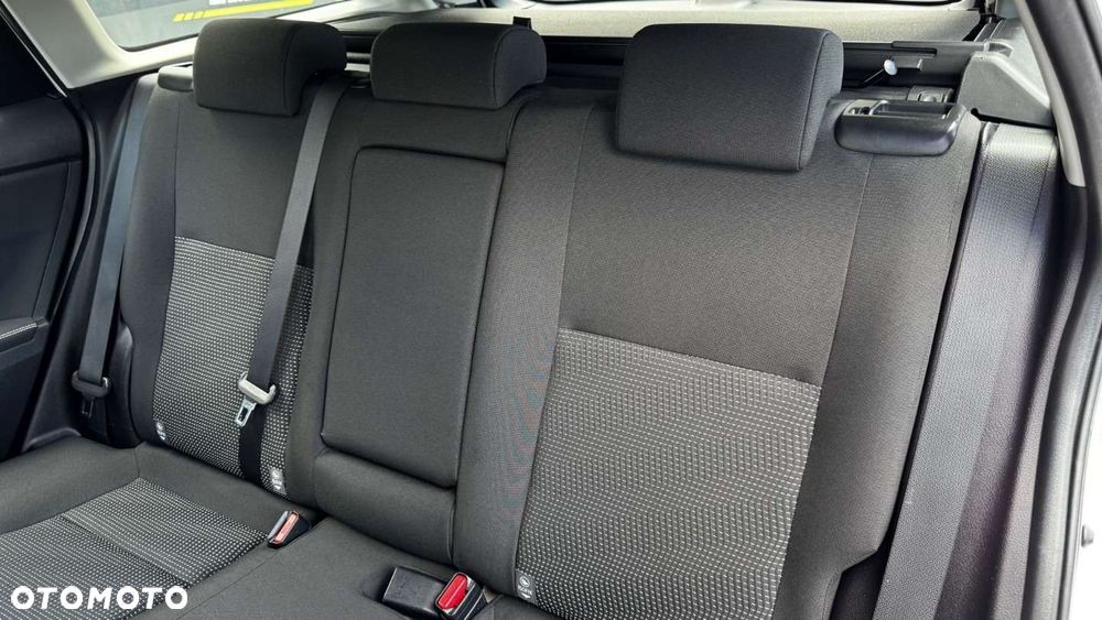 Toyota Auris - 26