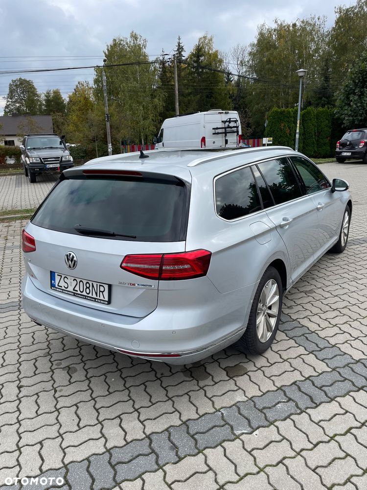 Volkswagen Passat Variant 2.0 TDI SCR DSG Highline - 8