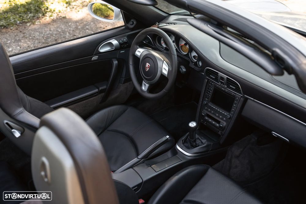 Porsche 911 (997) Carrera 4 S Cabriolet - 50