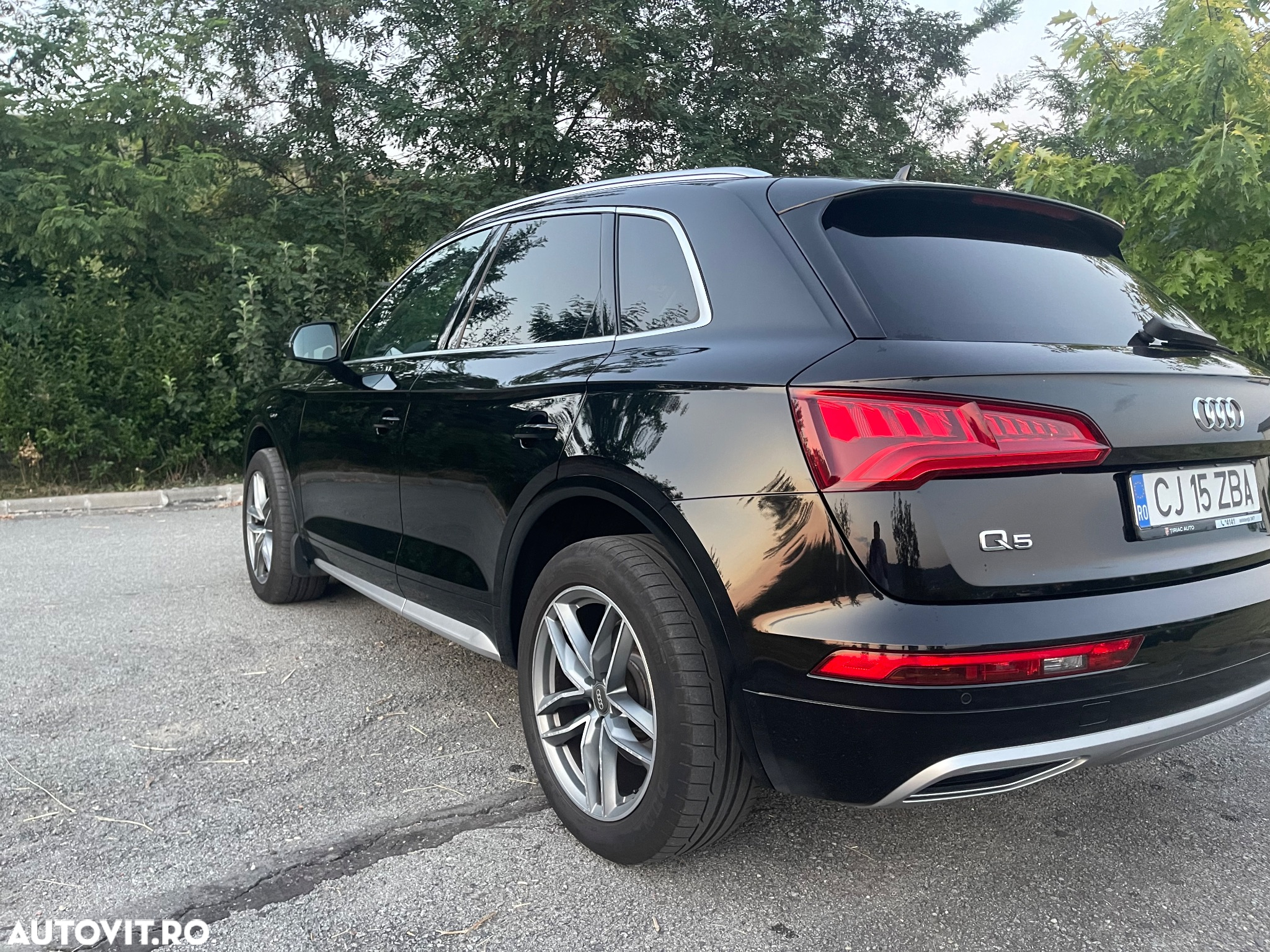 Audi Q5 2.0 40 TDI quattro S tronic Design - 10