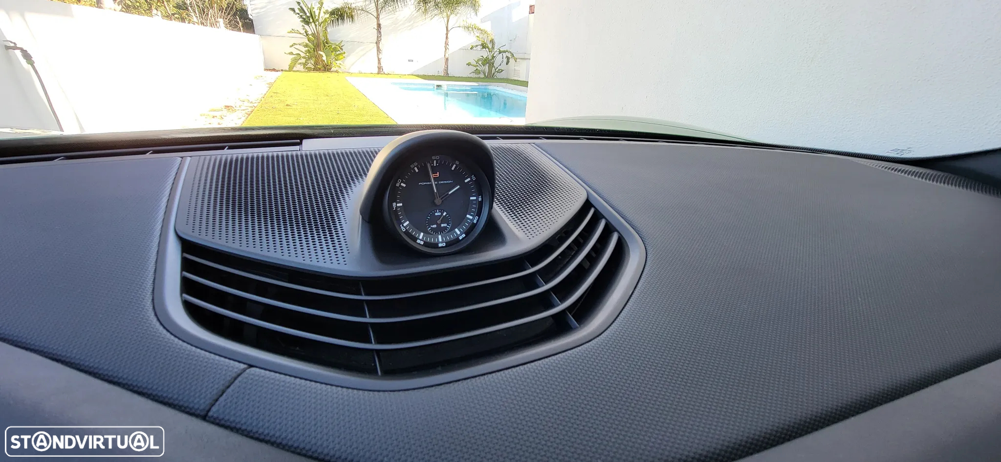 Porsche Taycan 4S - 25