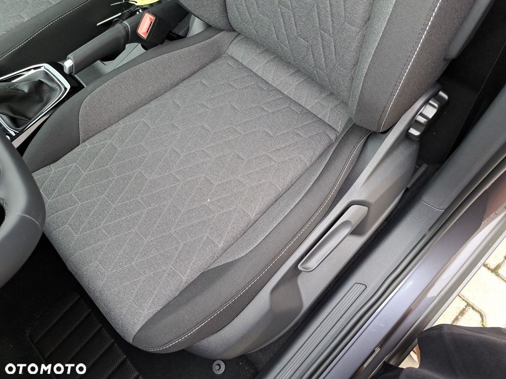Volkswagen T-Cross - 13