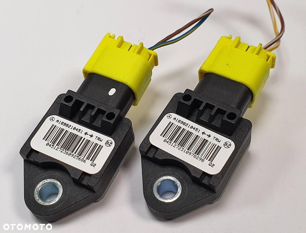 SENSOR UDERZENIOWY MERCEDES W169 A1698210451 - 2