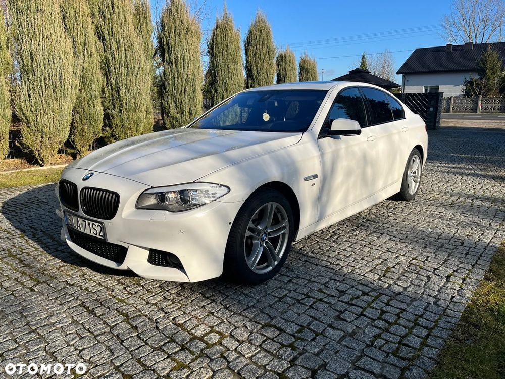 BMW Seria 5 525d xDrive Sport-Aut - 1