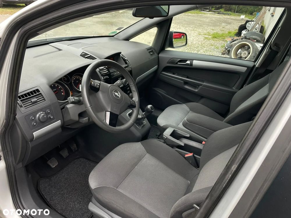 Opel Zafira 1.6 Cosmo EU5 - 12