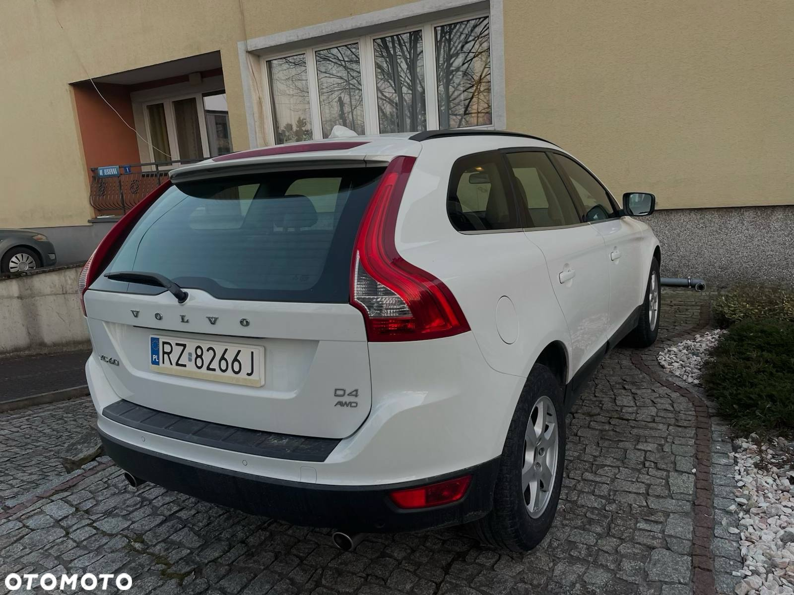 Volvo XC 60 2.4D AWD Kinetic - 9
