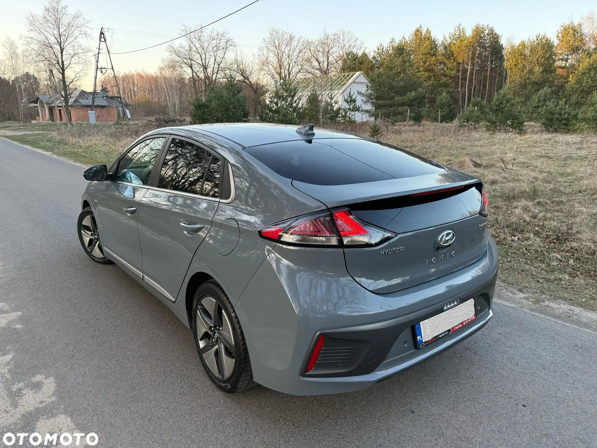 Hyundai IONIQ hybrid Business - 7