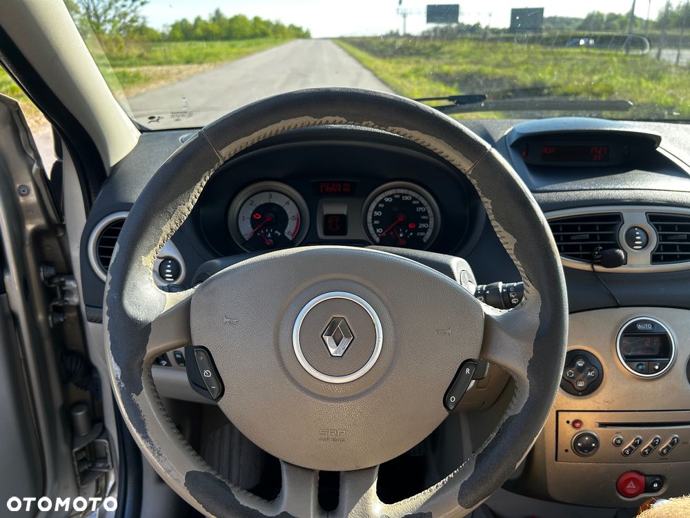 Renault Clio 1.5 dCi Dynamique - 8