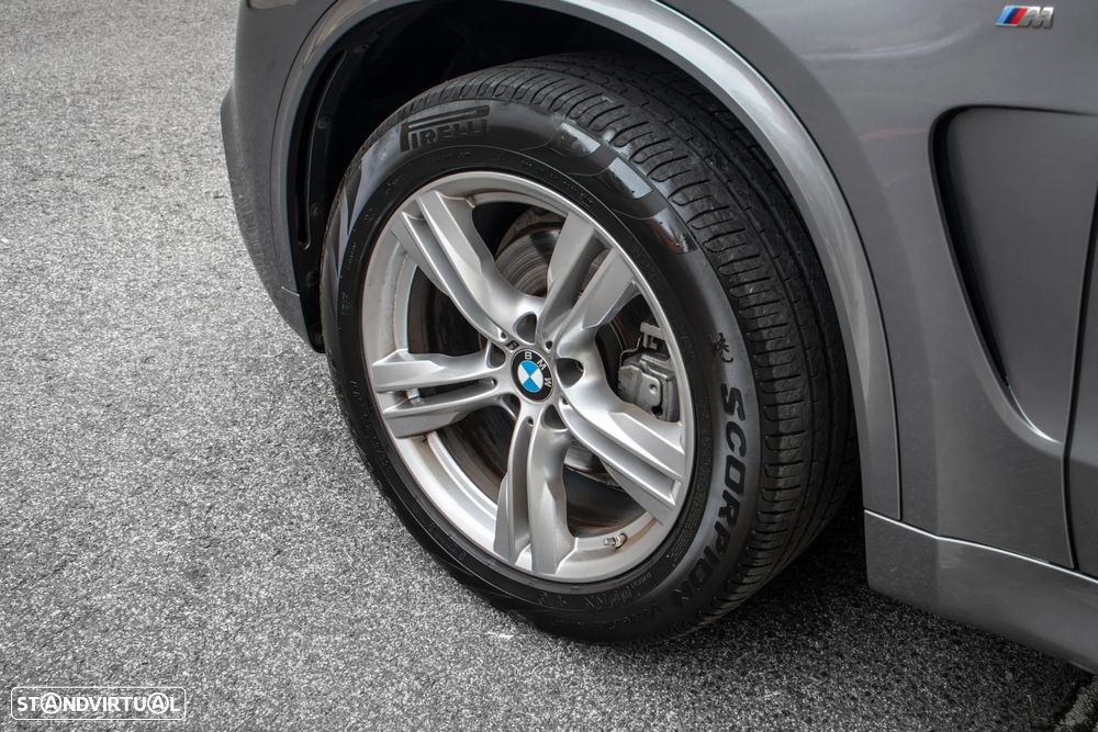 BMW X5 25 d xDrive Pack M - 4