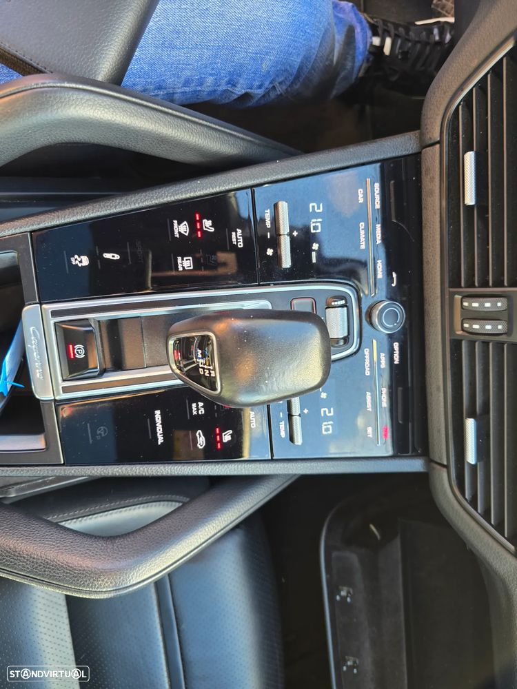 Porsche Cayenne Coupé E-Hybrid - 27