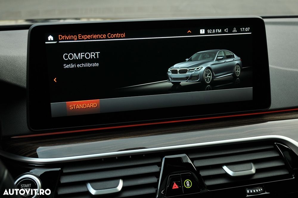 BMW Seria 5 530d xDrive AT MHEV - 25