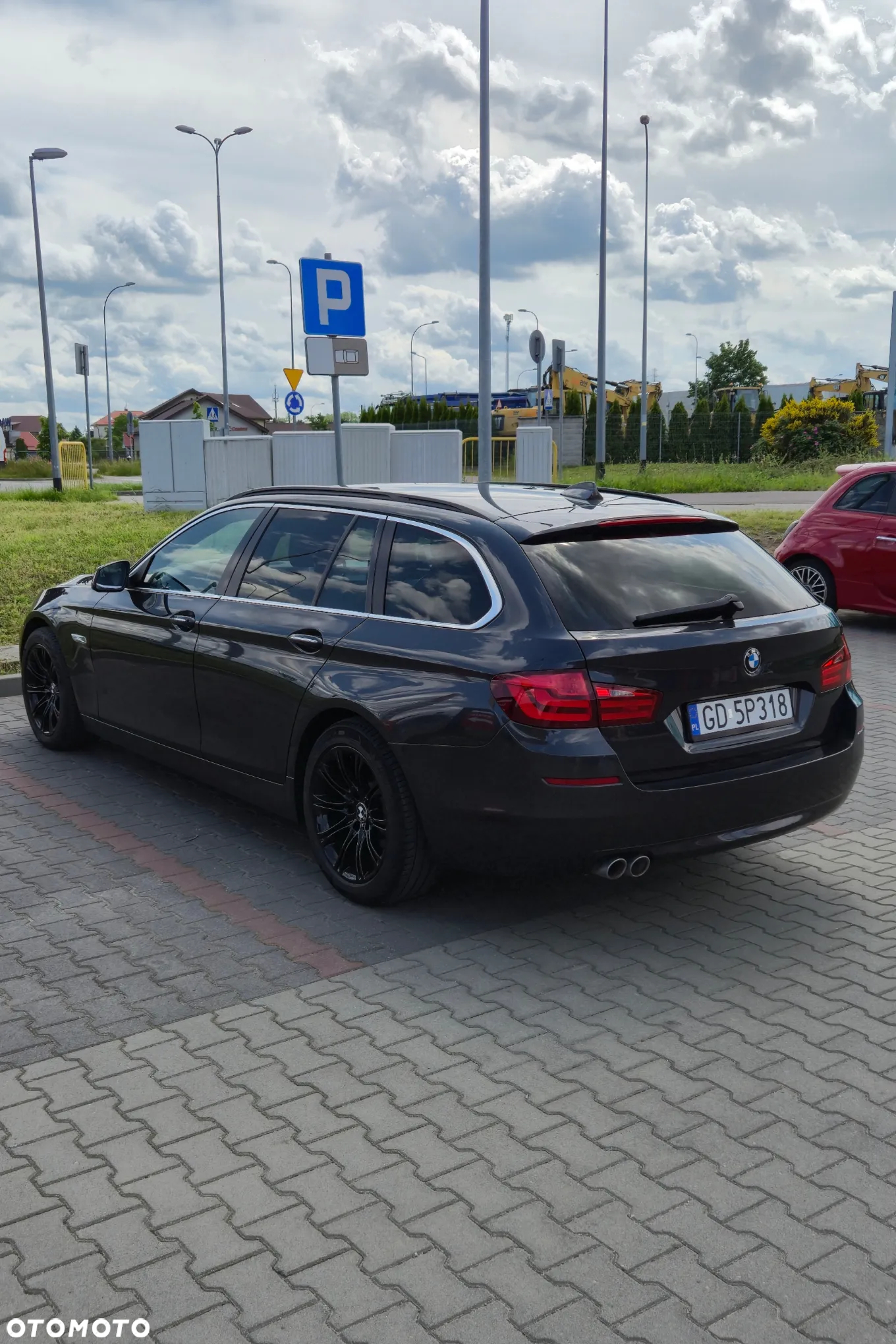 BMW Seria 5 520d Touring - 10