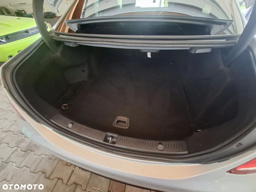Mercedes-Benz Klasa E 250 9G-TRONIC AMG Line - 7
