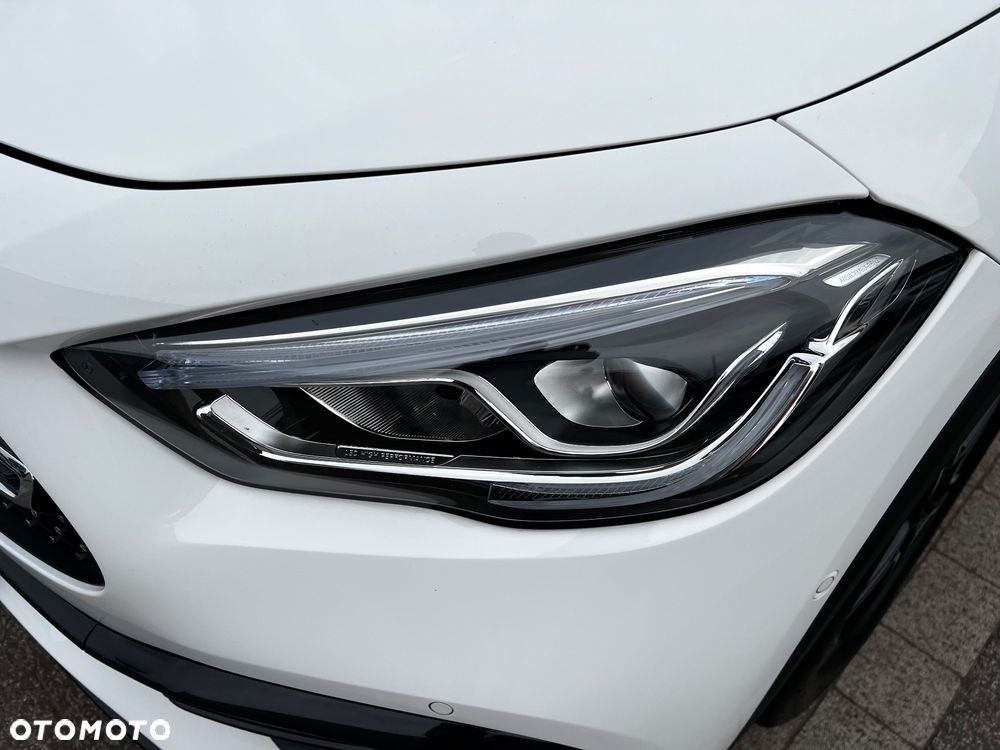 Mercedes-Benz GLA 250 4Matic 7G-DCT AMG Line - 26