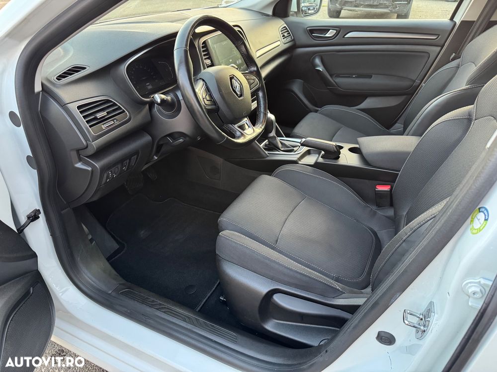 Renault Megane TCe 140 GPF EDC BUSINESS EDITION - 30