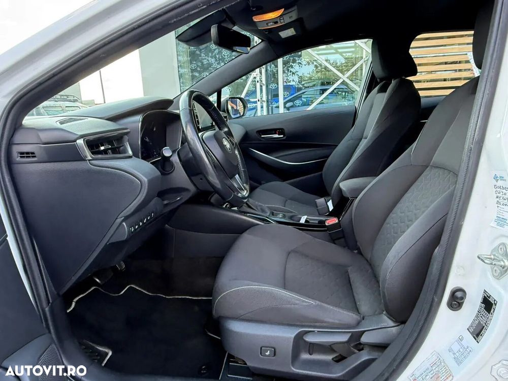 Toyota Corolla - 14