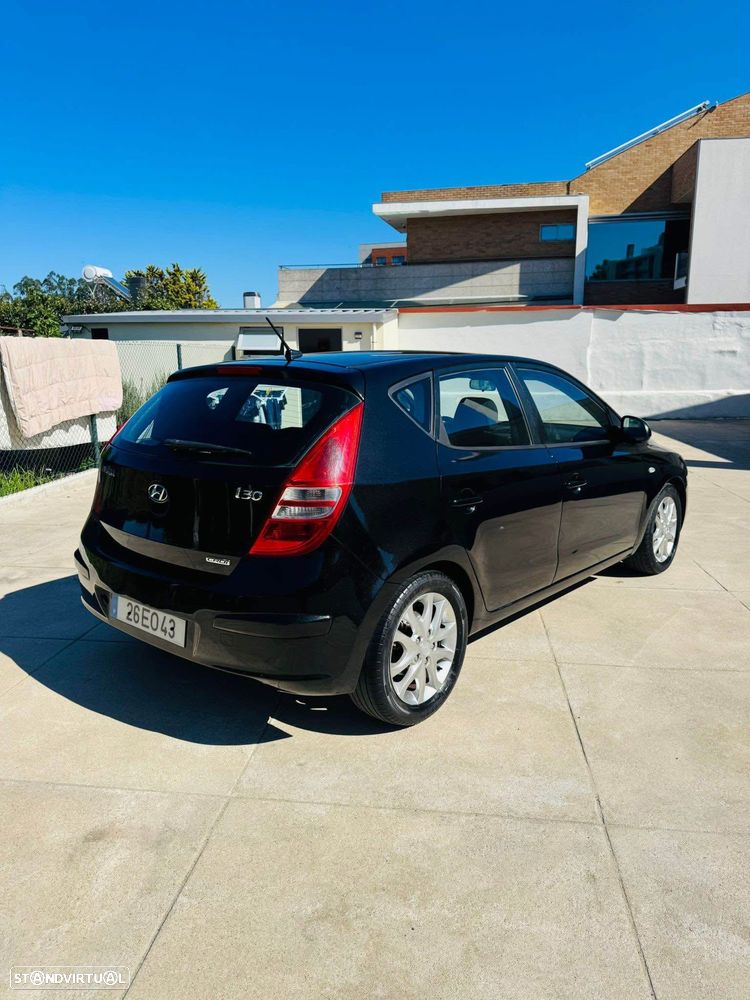 Hyundai i30 1.6 CRDI STyle CPF - 2