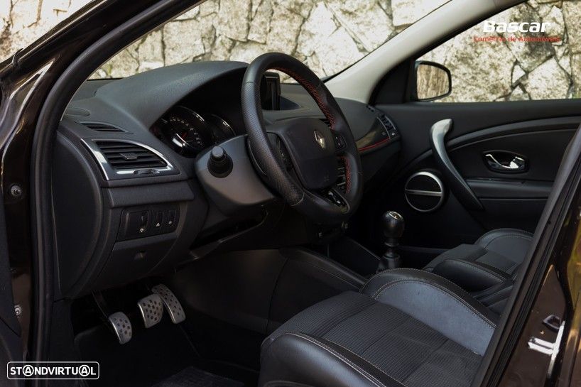 Renault Mégane Sport Tourer 1.5 dCi GT Line - 14