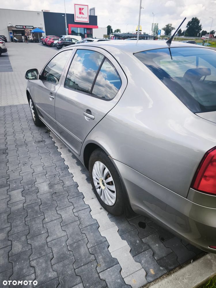 Skoda Octavia 1.4 TSI Ambiente - 10