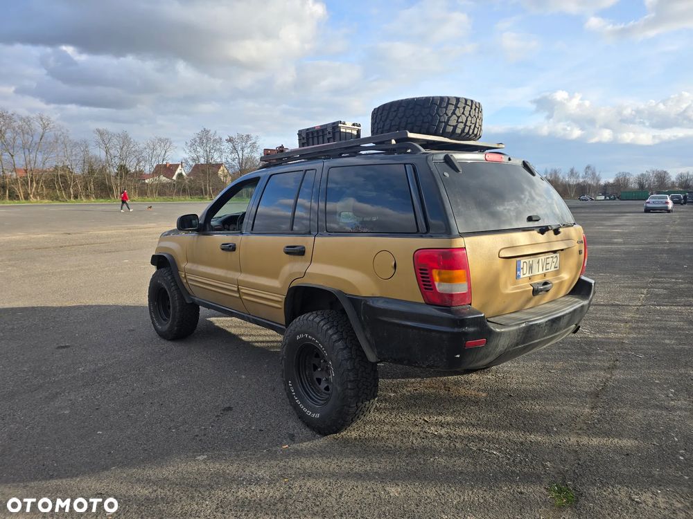 Jeep Grand Cherokee - 9