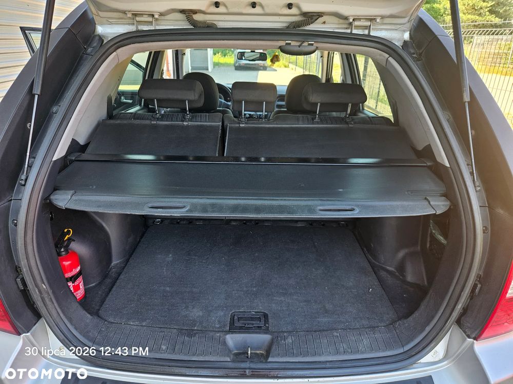 Kia Sportage 2.0 CRDi Tour - 9