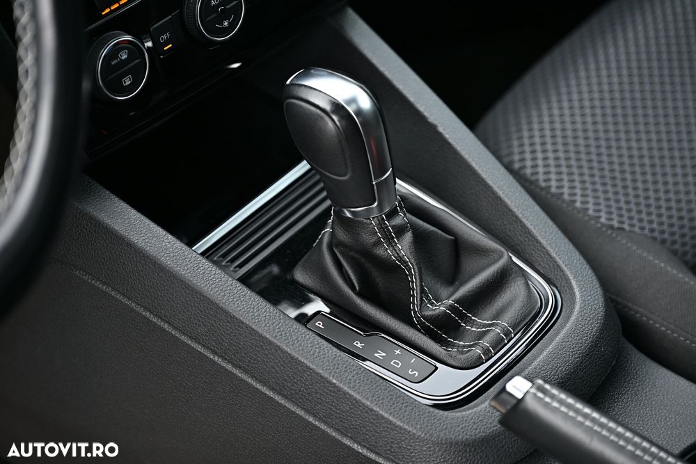 Volkswagen Jetta - 21