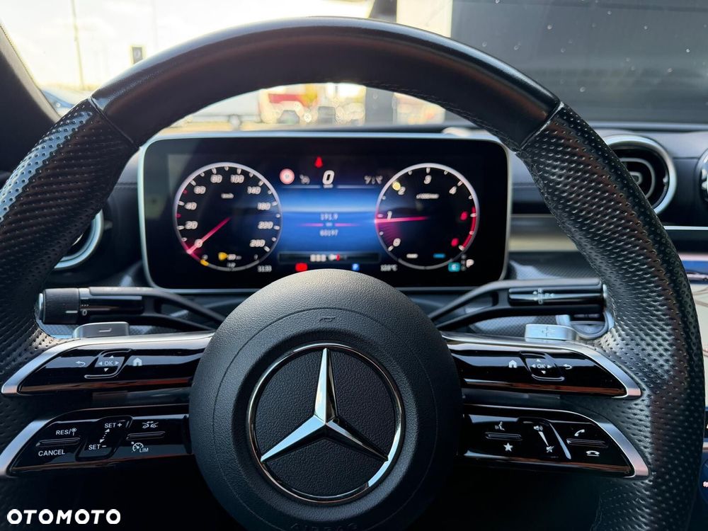 Mercedes-Benz Klasa C 300 d mHEV 4-Matic AMG - 10