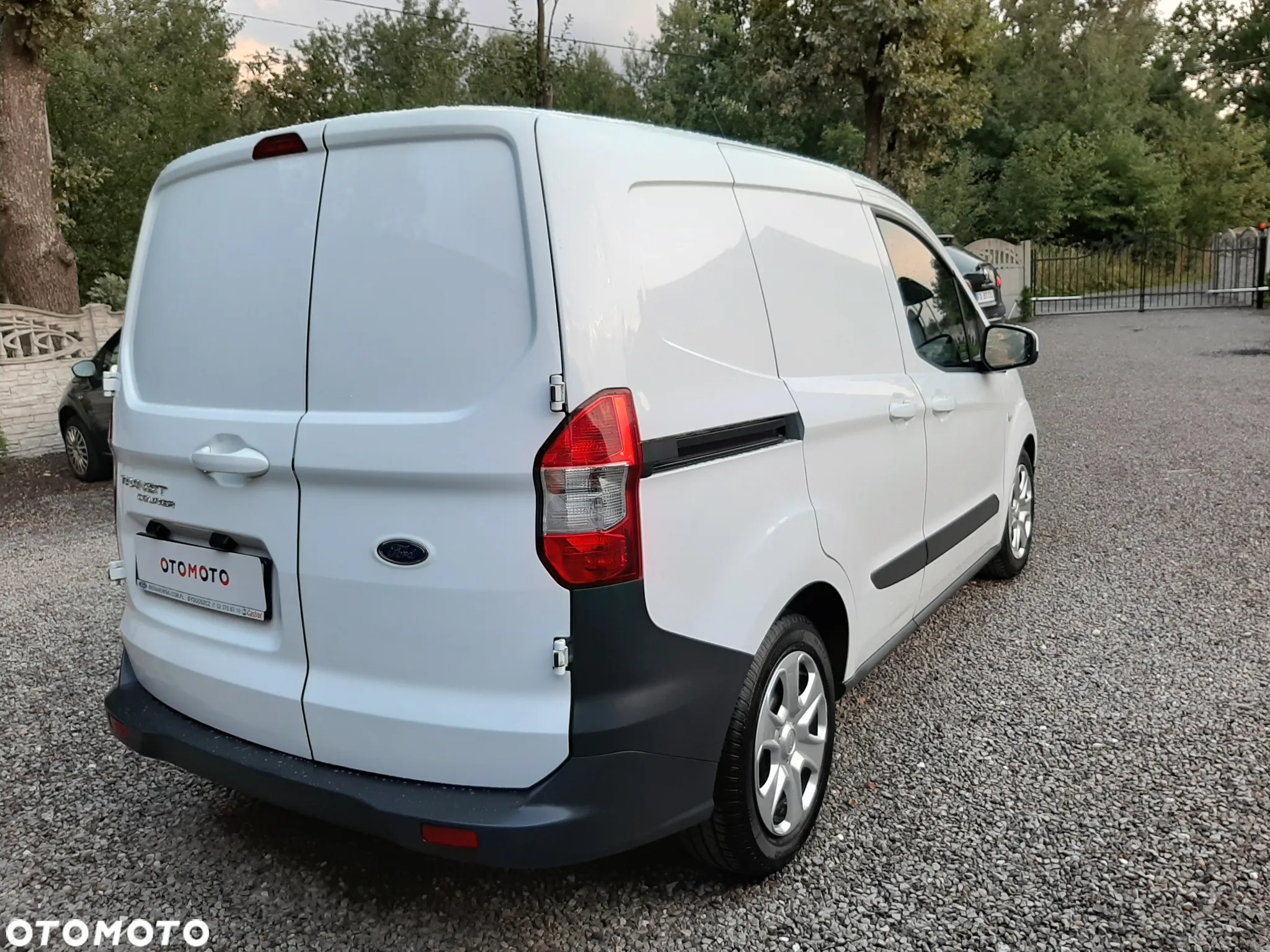 Ford Transit Courier 1.5 TDCi Ambiente - 8