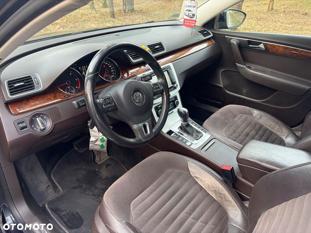 Volkswagen Passat 2.0 TDI 4Mot Highline DSG - 9