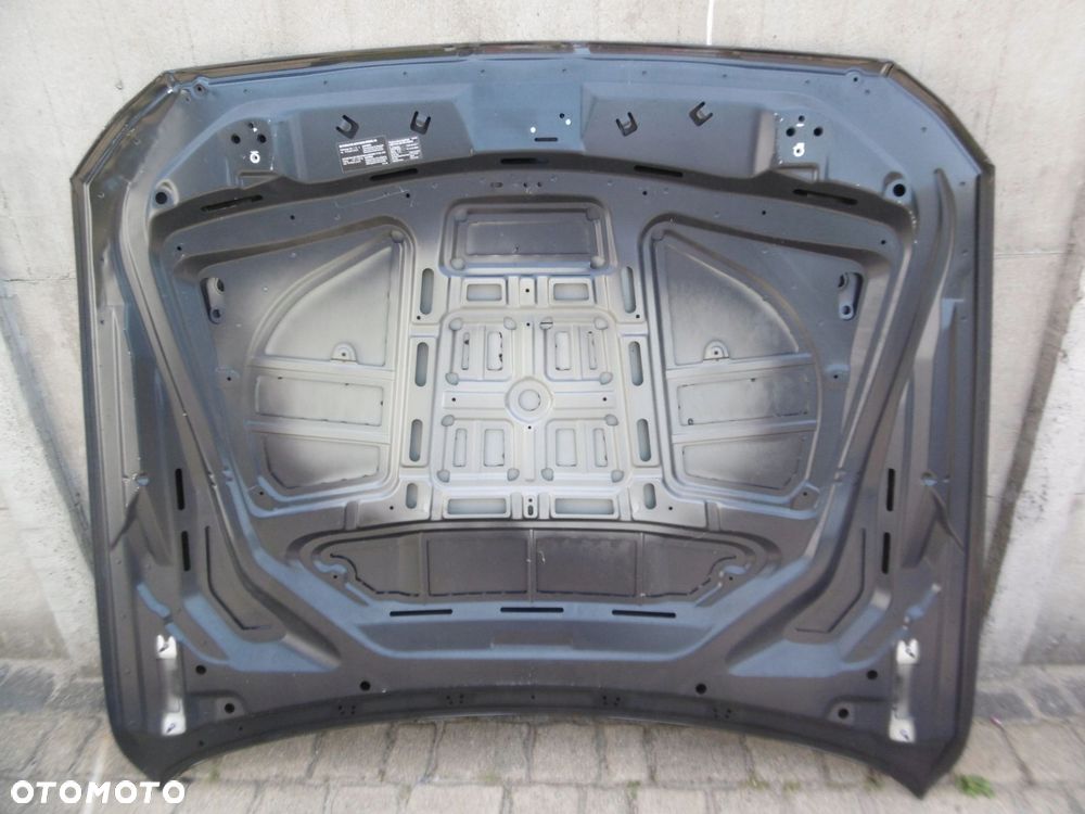 BMW 5 F10, F11 - maska - 7