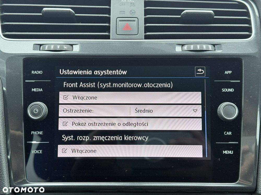Volkswagen Golf Variant - 30