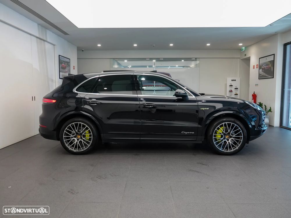 Porsche Cayenne - 6