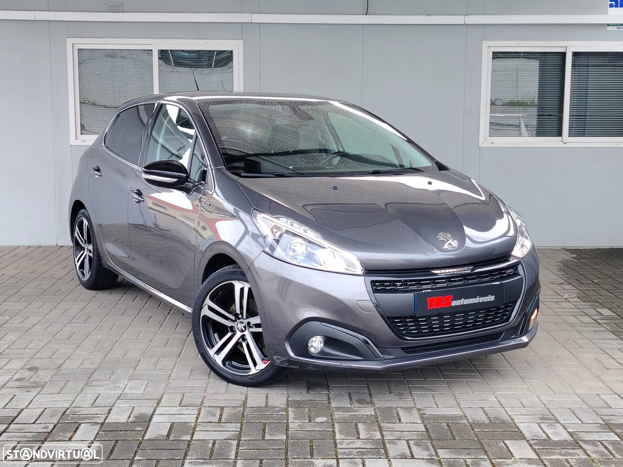 Peugeot 208 1.2 PureTech GT Line - 5