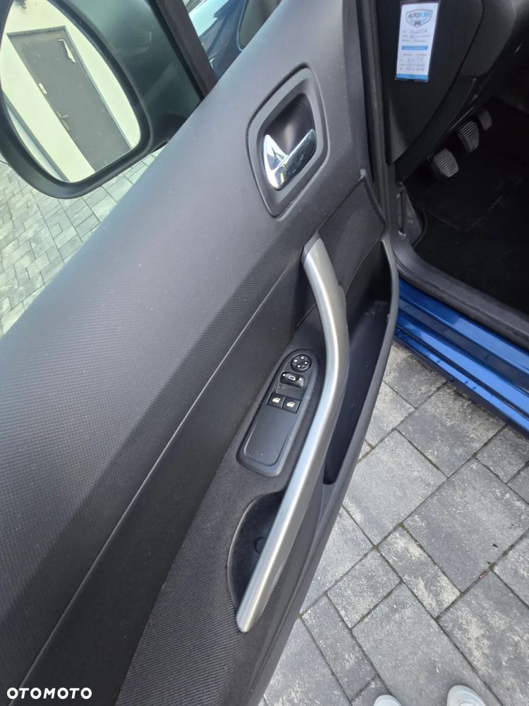 Peugeot 308 1.6 Premium - 16