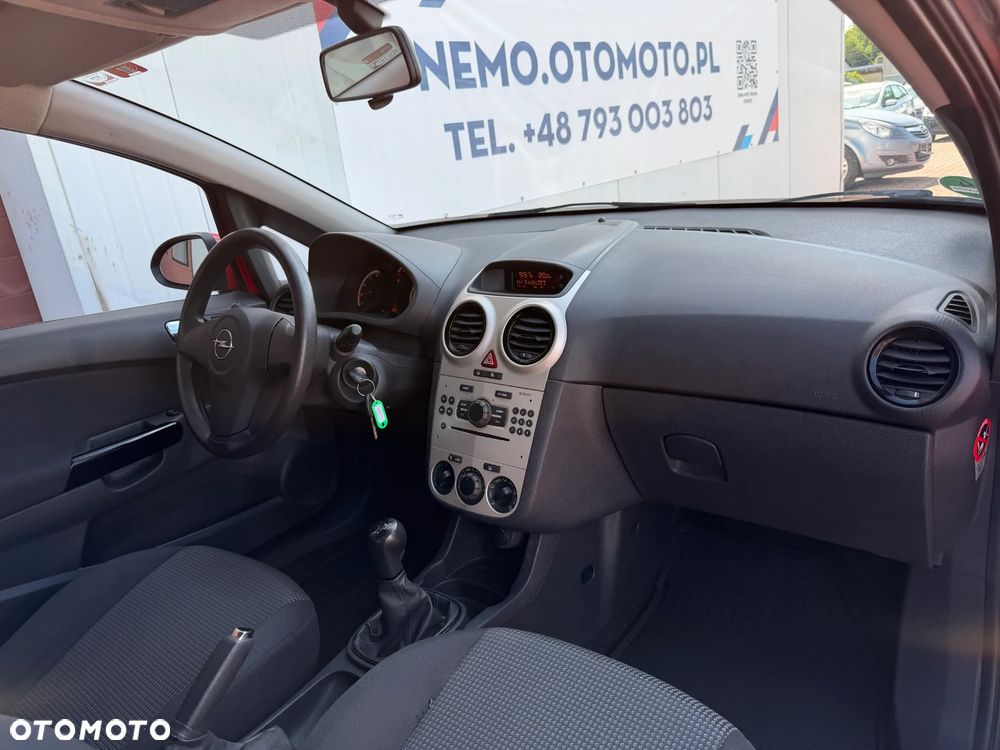 Opel Corsa 1.2 16V Essentia - 26