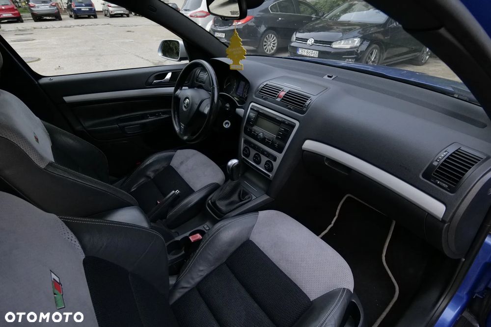 Skoda Octavia 2.0 TFSI RS - 17
