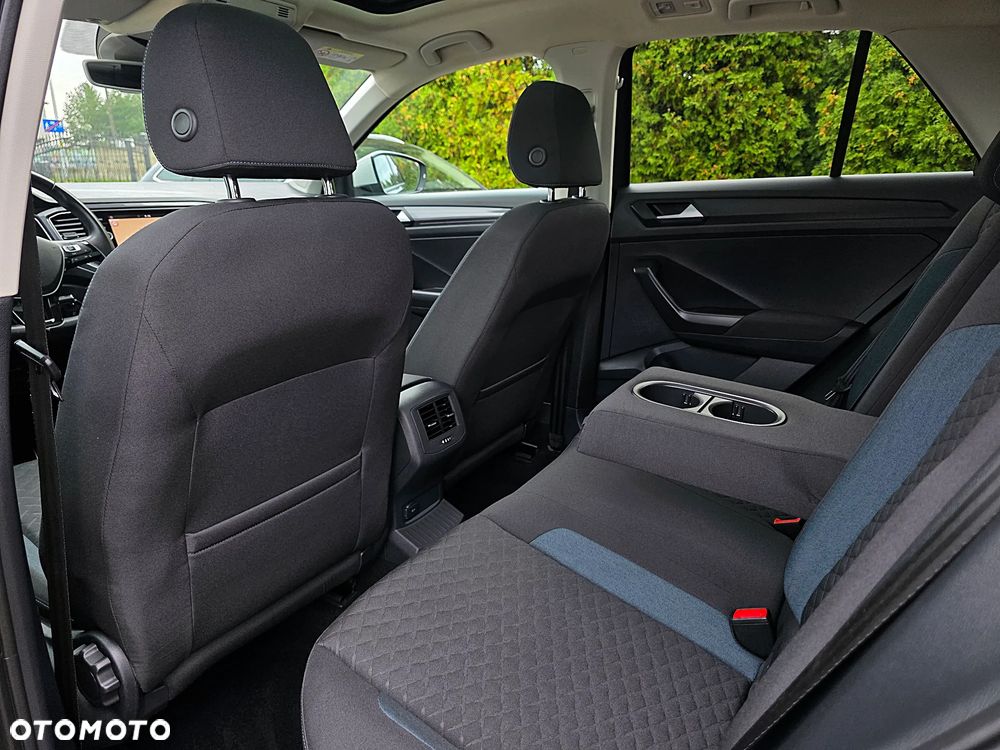 Volkswagen T-Roc 1.5 TSI ACT OPF IQ.DRIVE - 38