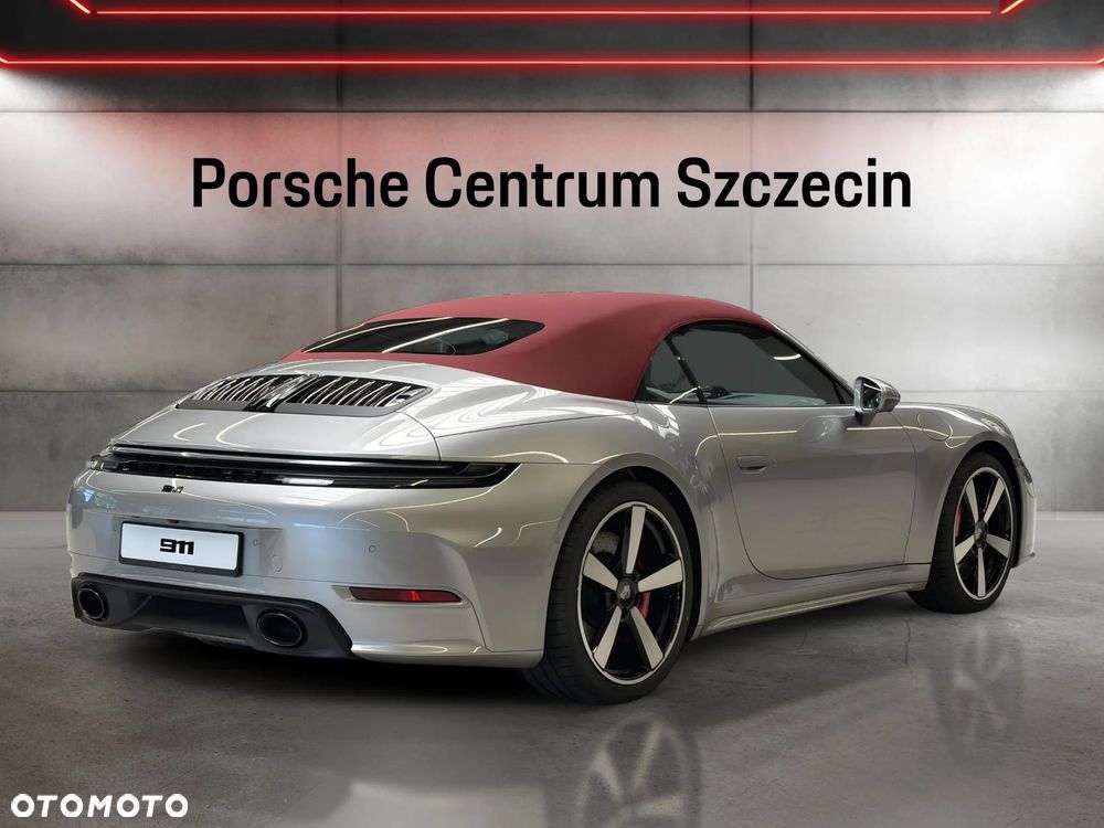 Porsche 911 Carrera 4S - 6