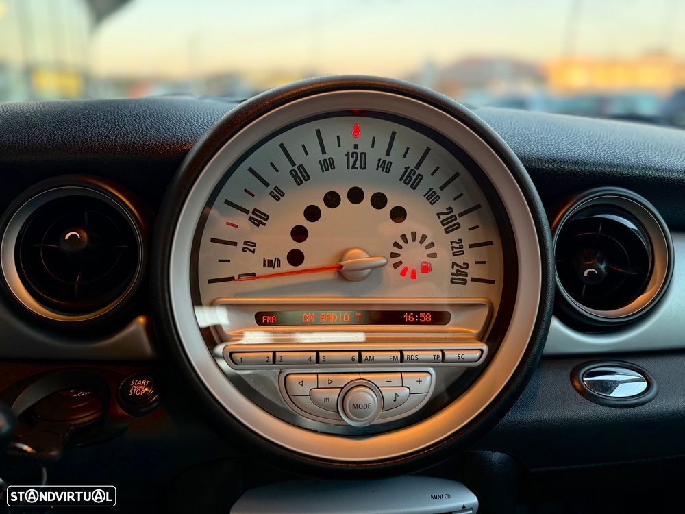 MINI 3 Portas Cooper D - 14