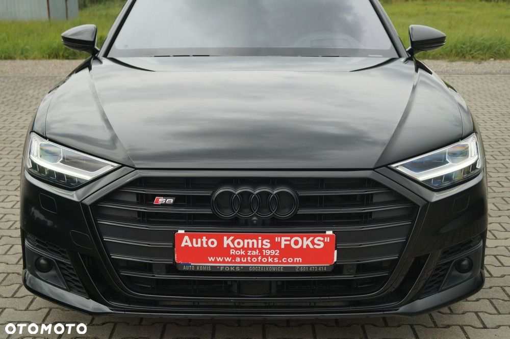 Audi S8 - 14