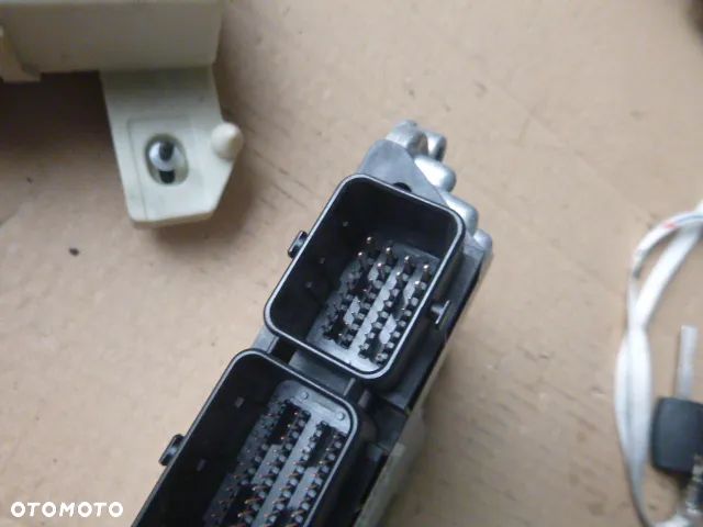 ZESTAW STARTOWY KOMPUTER STACYJKA IMMOBILIZER FORD FOCUS MK2 1.6 TDCI - 11