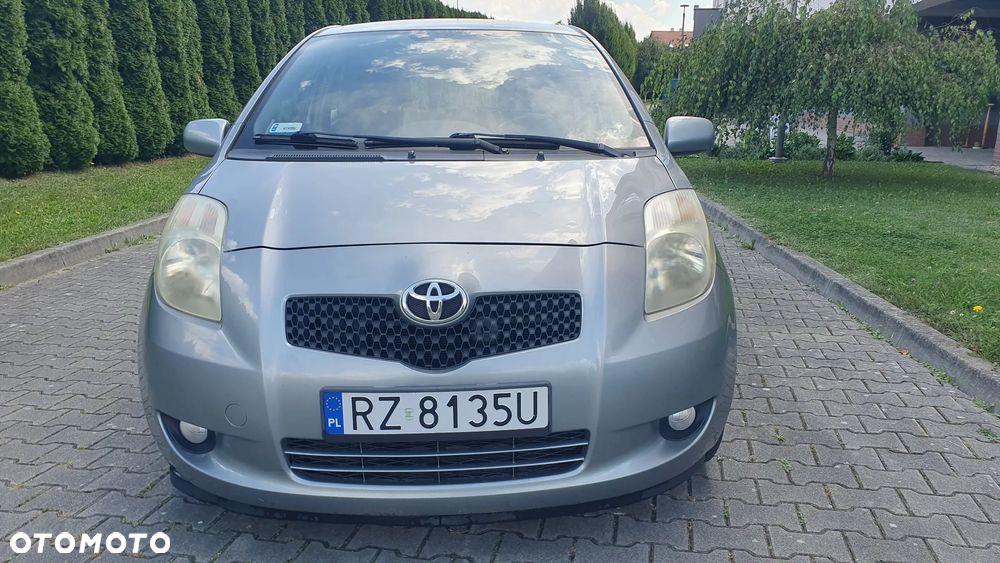 Toyota Yaris 1.3 Sol - 5