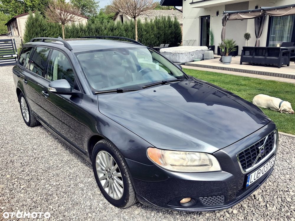 Volvo V70 2.0 Summum - 1