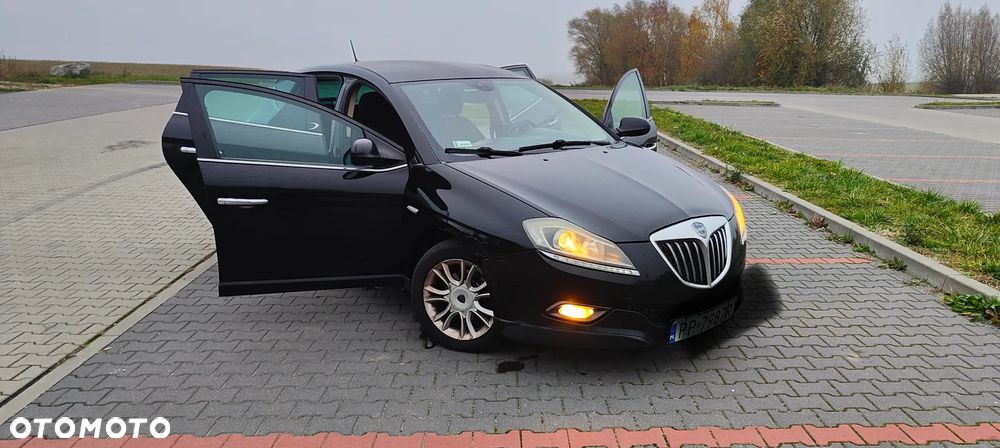 Lancia Delta 1.6 MultiJet 16v Oro - 22