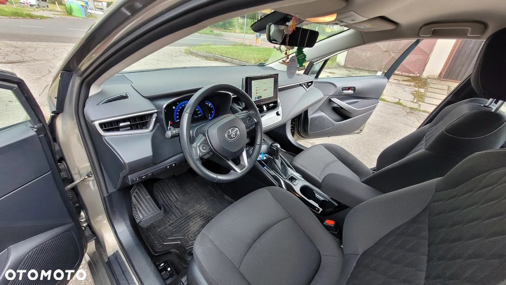 Toyota Corolla 1.8 Hybrid Comfort - 10