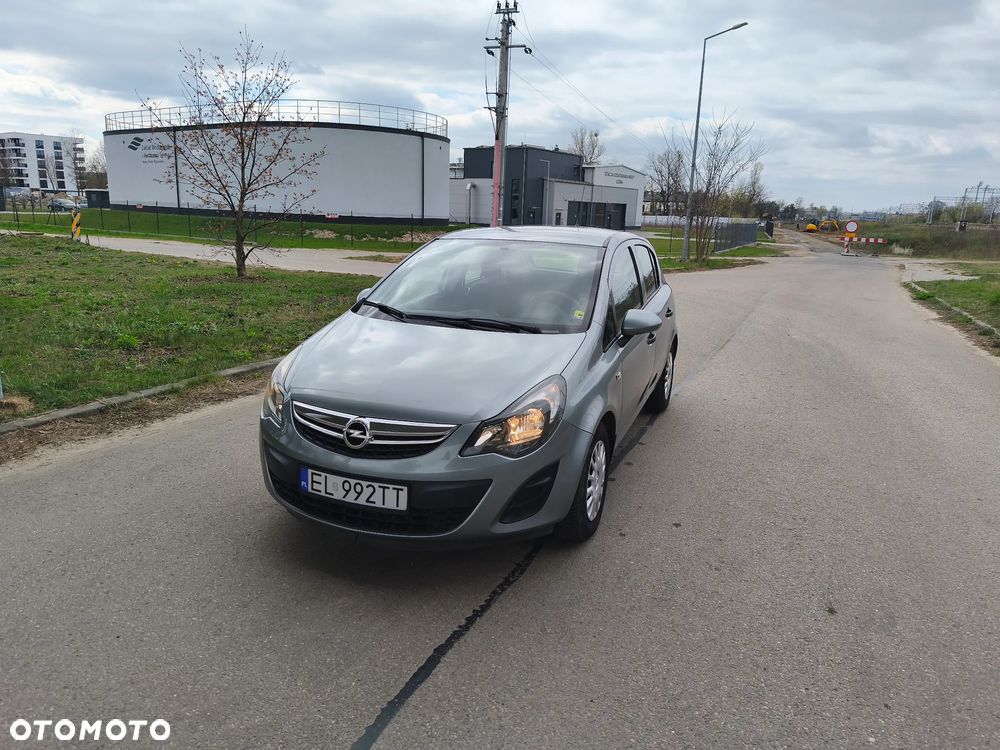 Opel Corsa 1.2 16V Edition / Active - 1