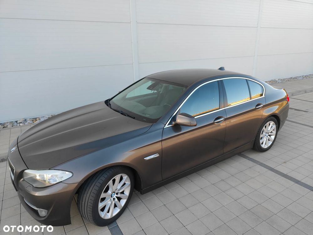 BMW Seria 5 2011 photo 3