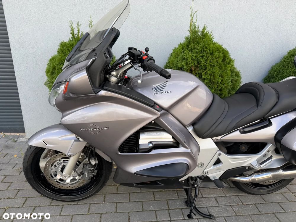 Honda ST - 29