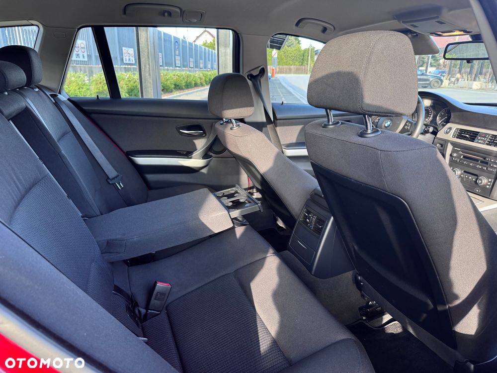BMW Seria 3 320i Edition Exclusive - 8